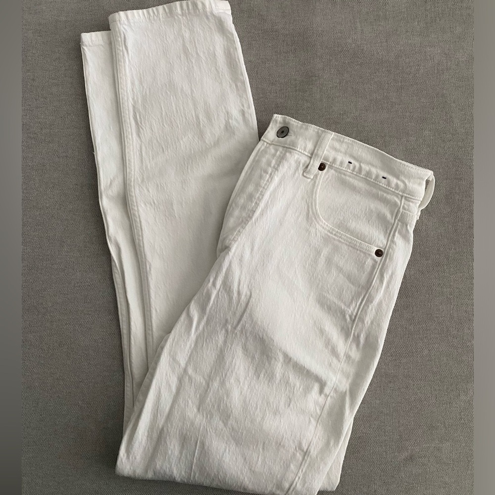 Abercrombie & Fitch The Slim Straight Ultra High Rise White Jeans Curve Love